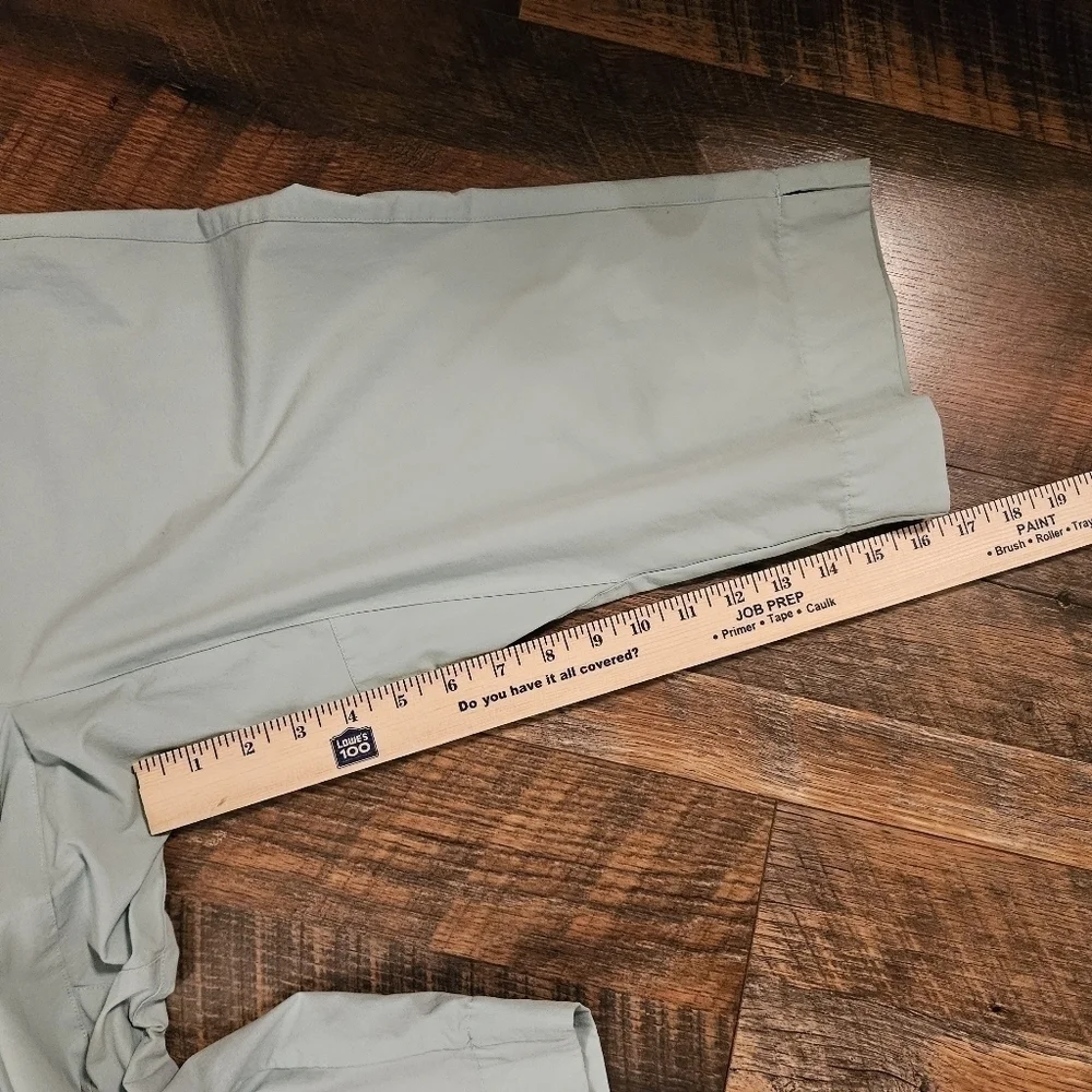 Athleta Mint Green Capris Size S